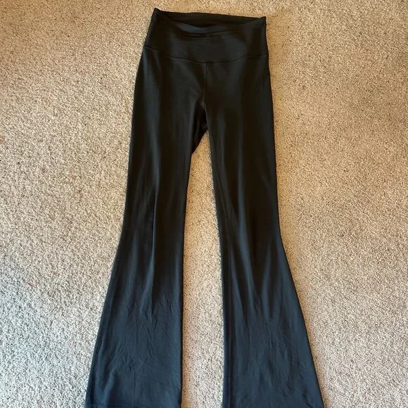 Lulu Lemon Groove Nulu Super-High-Rise Flared Pant Regular SIZE 6 - Picture 3 of 4